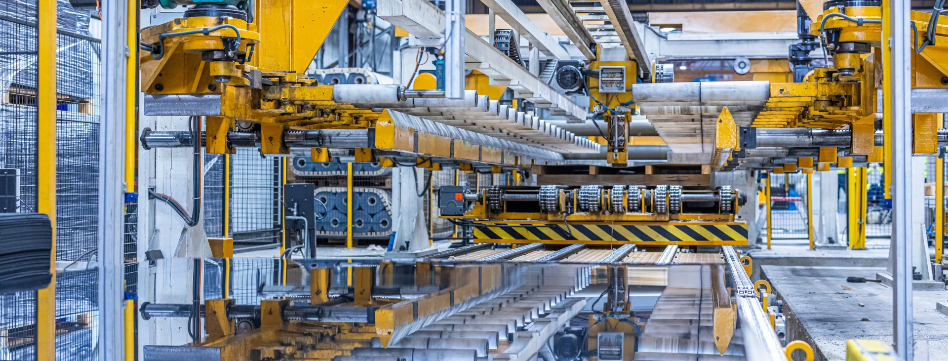 AEM_Vorlage_Header_1280x487px_30032023 - AEM_Header_BSS_Maschinenpark_122024