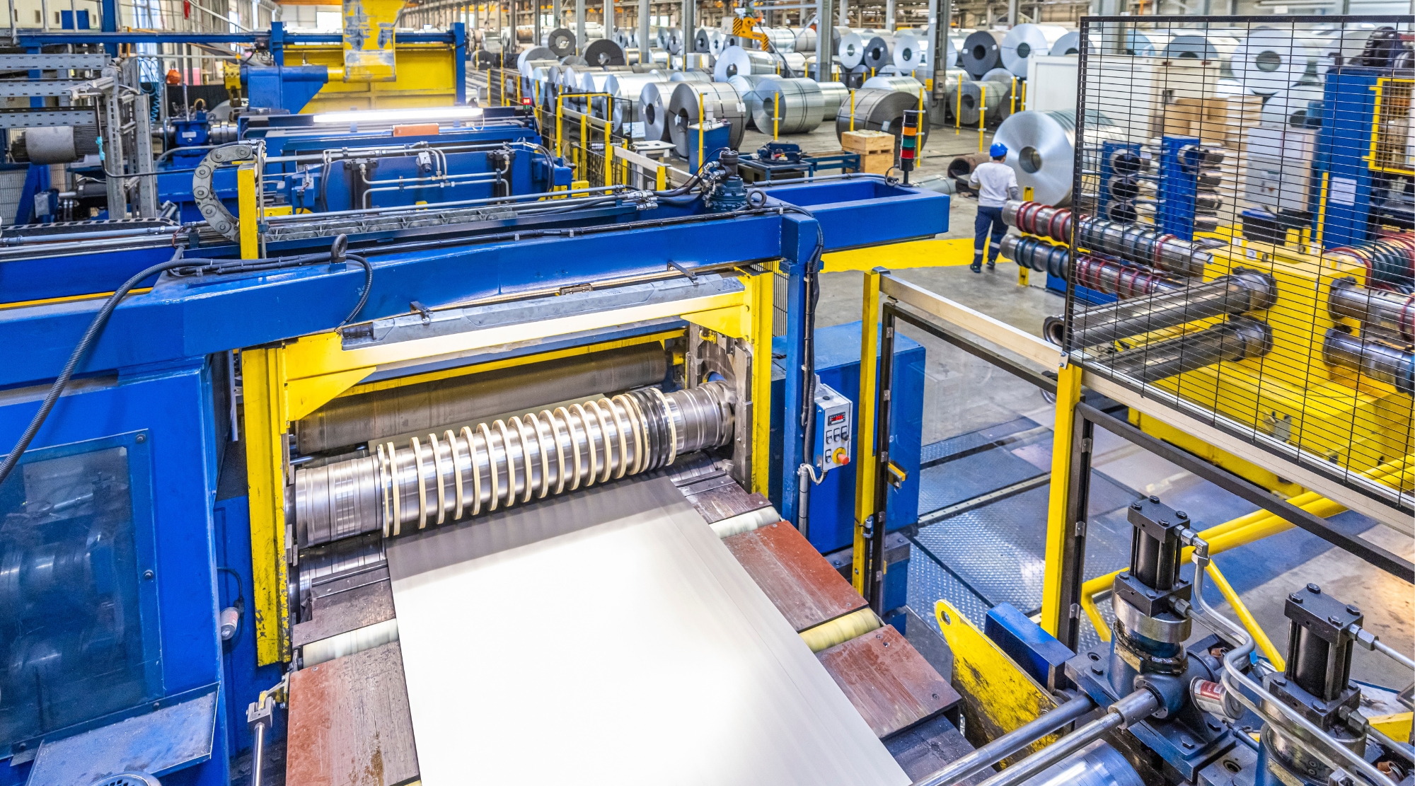 Vorlage_AEM_Maschinen_Produkte 16:9 - BSS_Maschinenpark_Sapltanlage_16:9